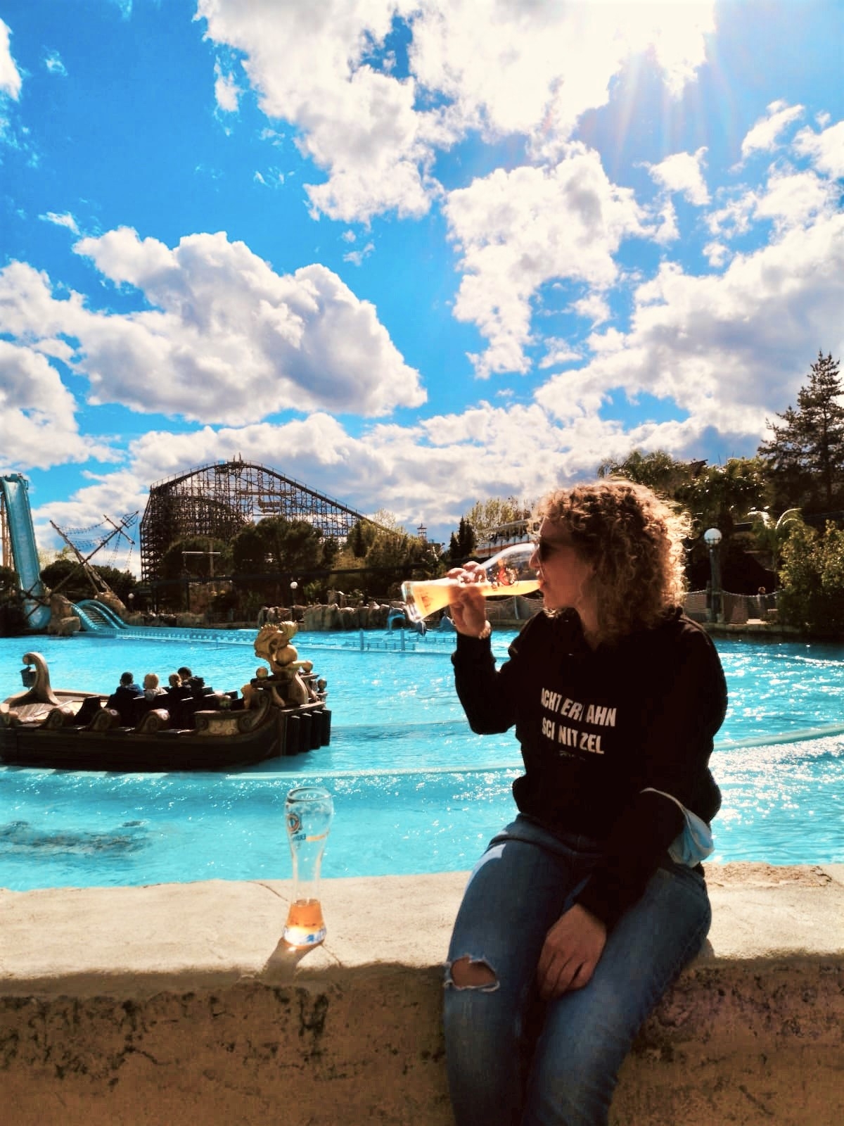 Freizeitparkstories mit Lisa Ho.