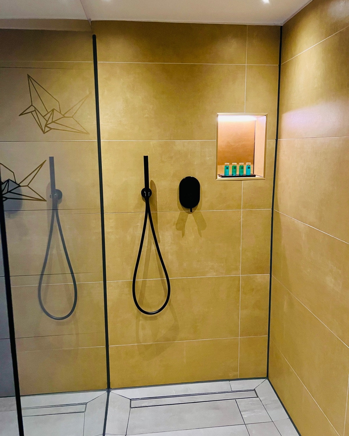 Hotel Ling Bao: Themenzimmer "Buddha's Kindness"